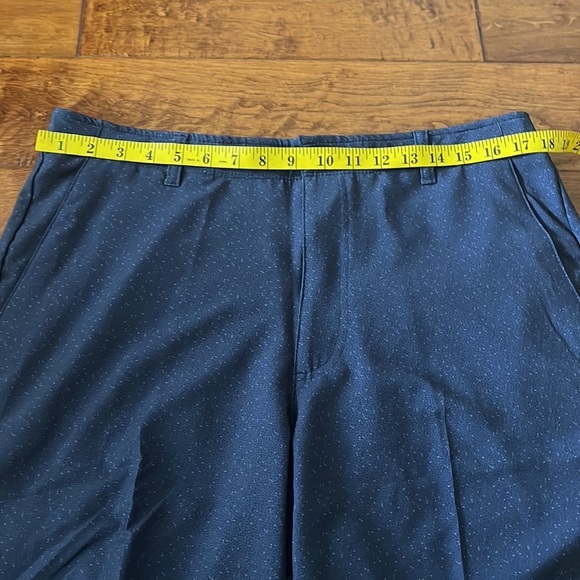 NWT Pebble Beach Men Dry Luxe Performance Silver Shorts Size 36 - Picture 9 of 10